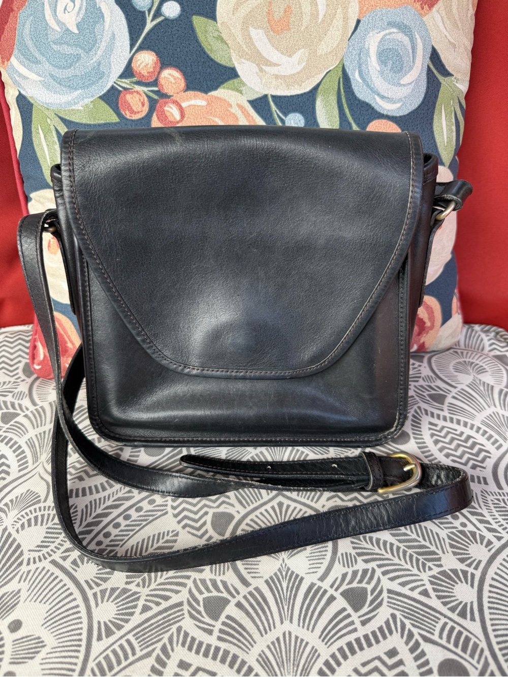 Vintage black coach leather bag